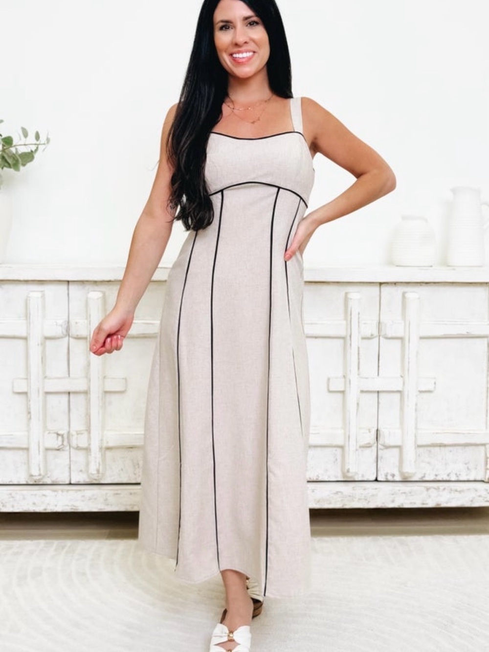 Hem & Thread Sleeveless taupe Maxi Dress with Black Piping. Size Large